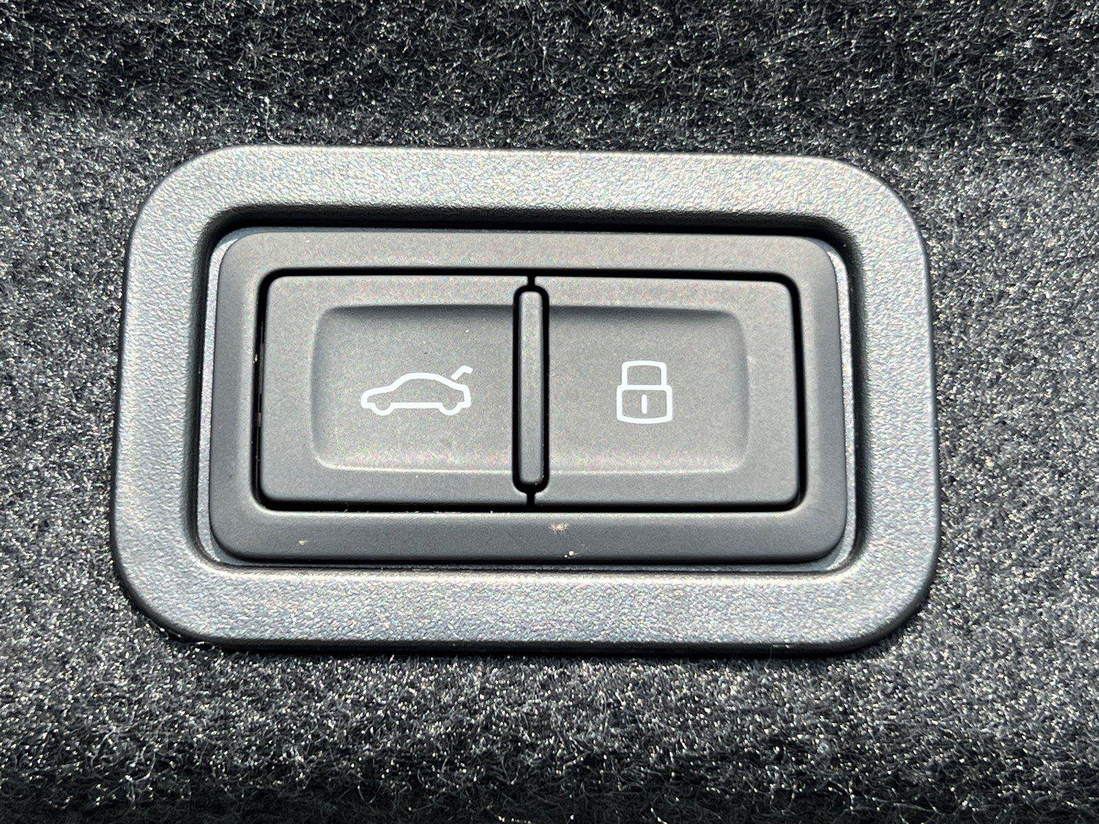Certified 2025 Audi A6 3.0T Prestige AWD/4WD image 19
