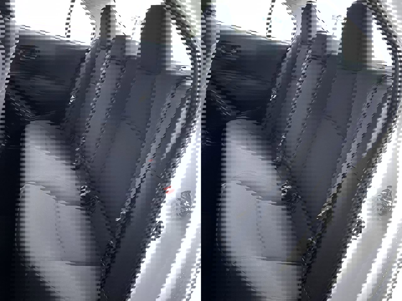 Used 2022 Toyota Corolla LE image 19