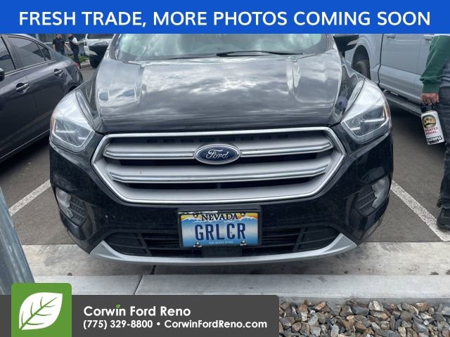 Used 2019 Ford Escape Titanium AWD/4WD image 2