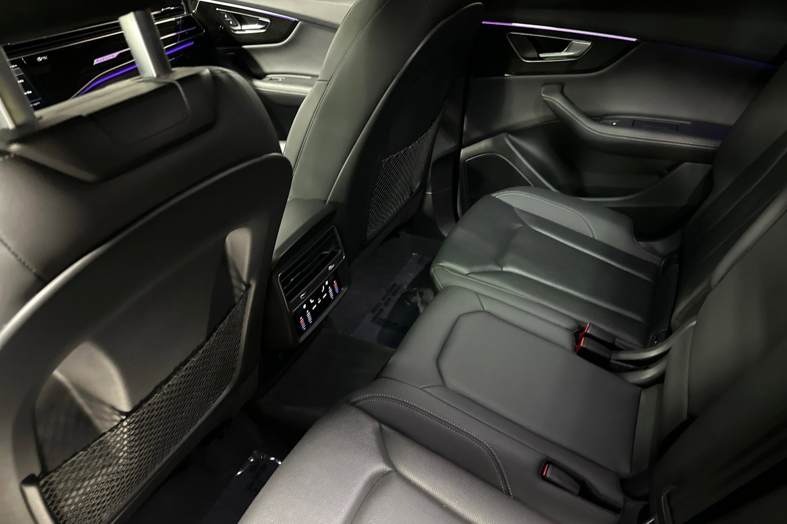 Used 2023 Audi Q8 Premium Plus w/ Premium Plus Package AWD/4WD image 11