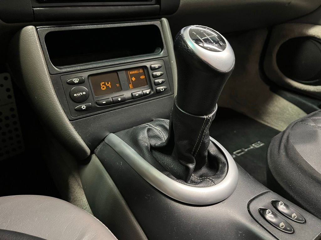 Used 2002 Porsche Boxster image 9