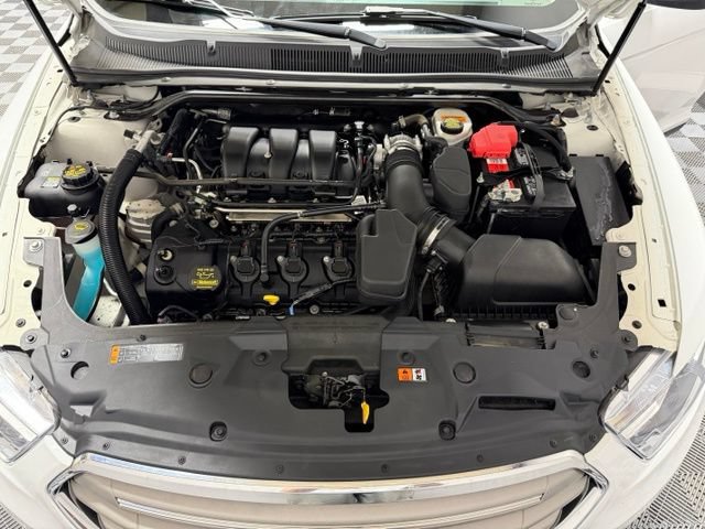 Used 2013 Ford Taurus SE FWD image 44