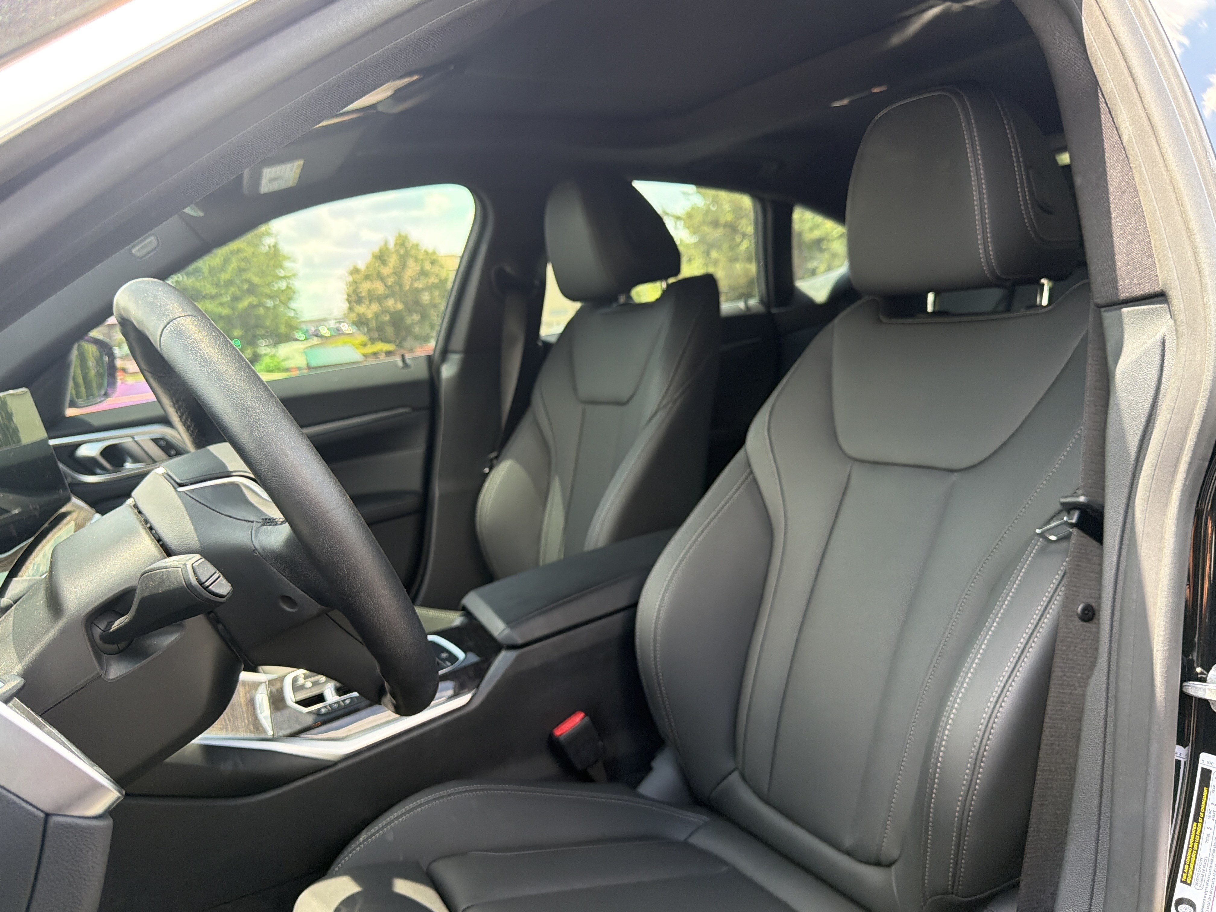 Used 2023 BMW i4 eDrive35 w/ Premium Package RWD image 7