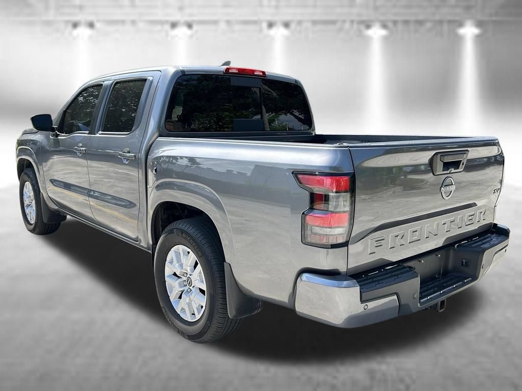 Certified 2024 Nissan Frontier SV w/ SV Convenience Package RWD image 9