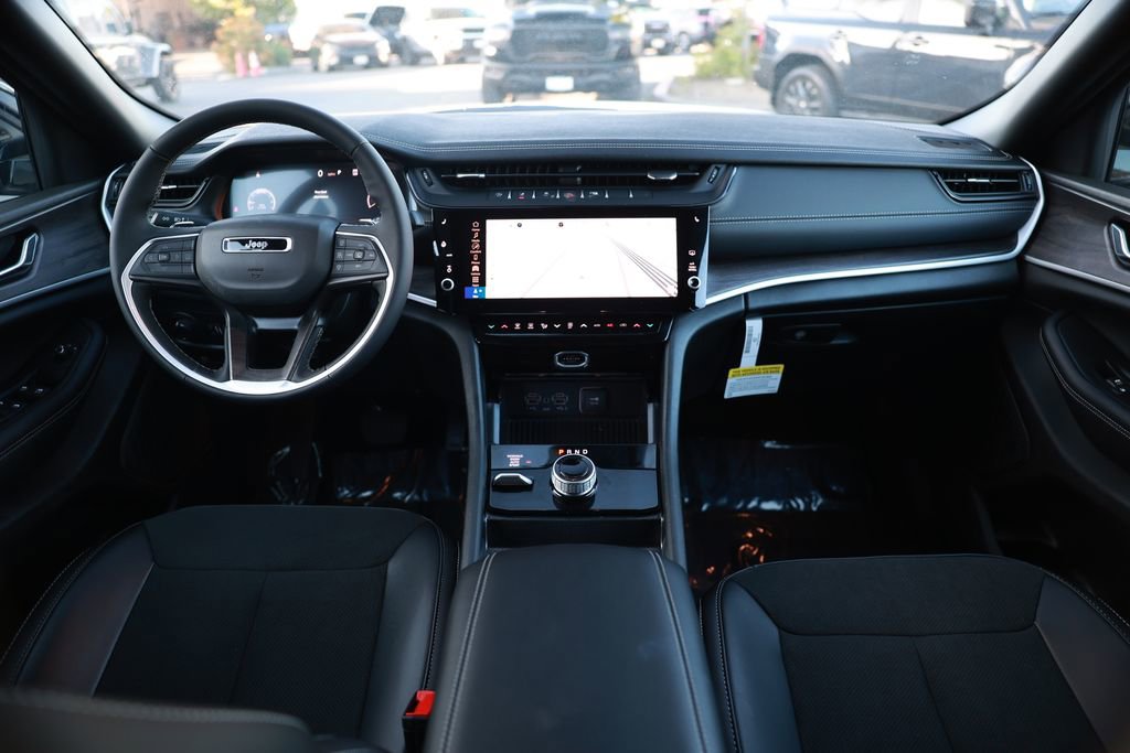 New 2026 Jeep Grand Cherokee Altitude AWD/4WD image 22