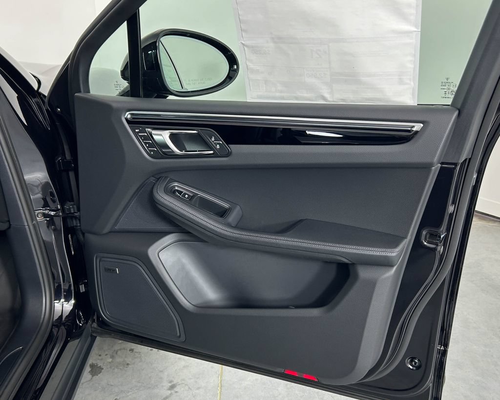 New 2026 Porsche Macan AWD/4WD image 24