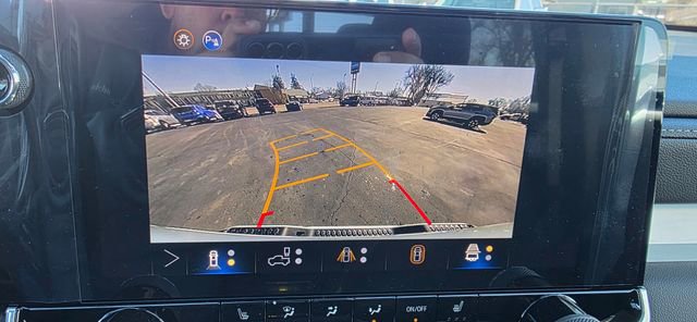 New 2026 Chevrolet Colorado LT w/ LT Convenience Package AWD/4WD image 24