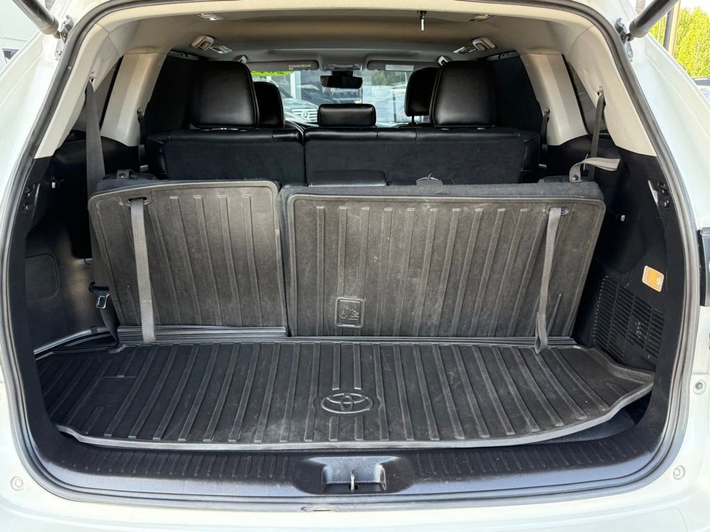 Used 2019 Toyota Highlander Limited AWD/4WD image 18