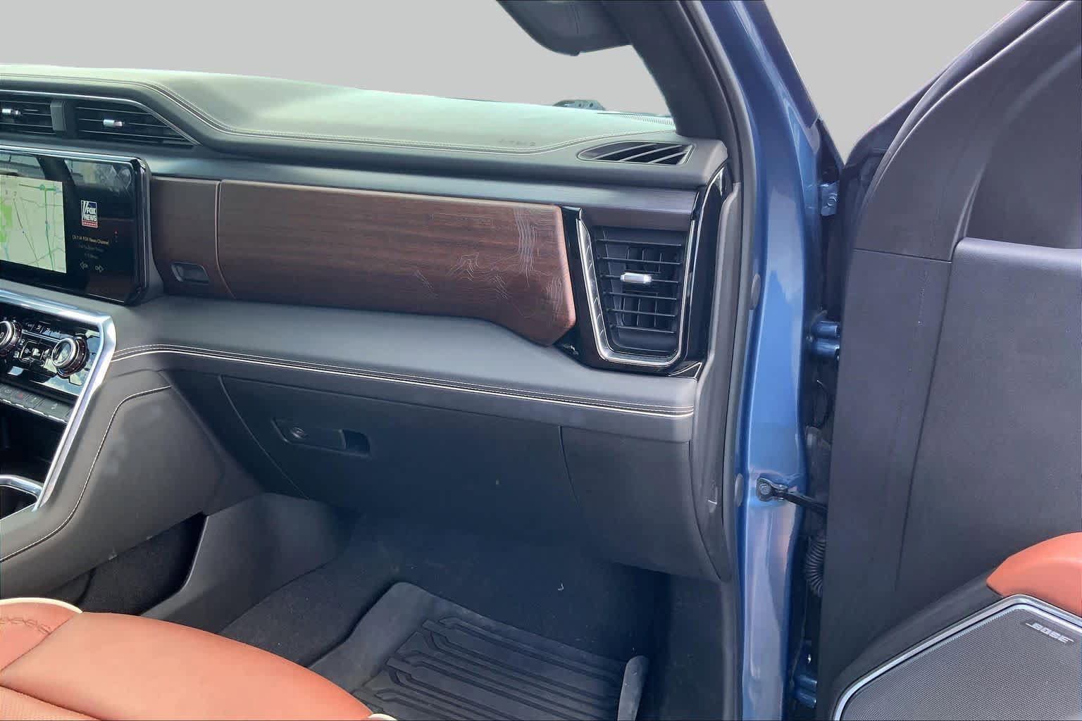 Used 2025 GMC Sierra 1500 Denali Ultimate AWD/4WD image 19