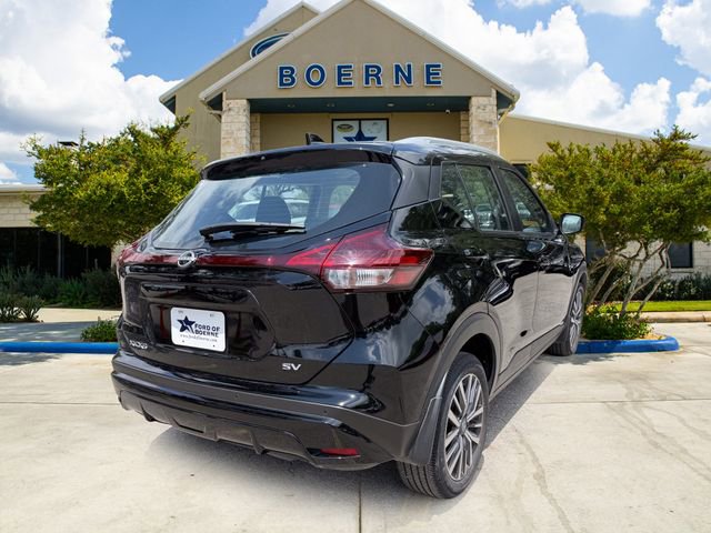 Used 2024 Nissan Kicks SV FWD image 5