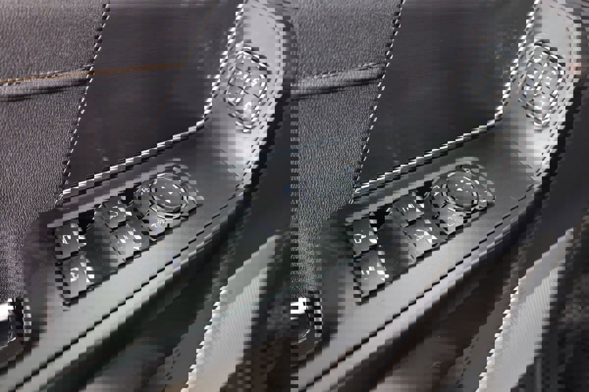 Used 2022 Ford F150 Raptor w/ Equipment Group 801A High AWD/4WD image 25