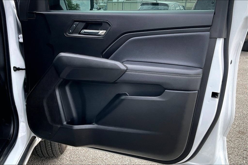 Used 2024 Chevrolet Colorado LT w/ LT Convenience Package image 24