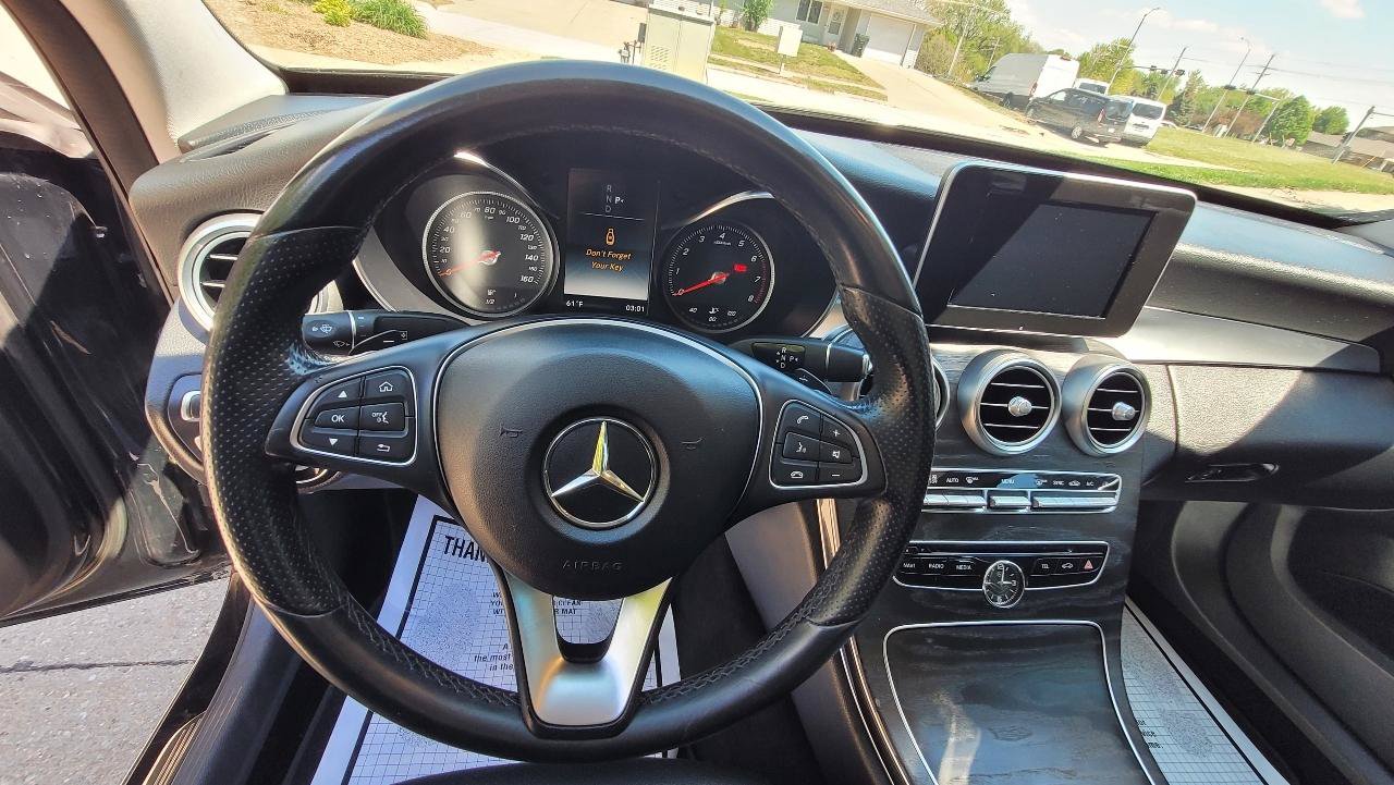 Used 2016 Mercedes-Benz C 300 4MATIC Sedan image 12