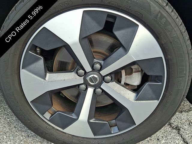 Certified 2023 Volvo XC40 B5 Plus w/ Climate Package AWD/4WD image 10