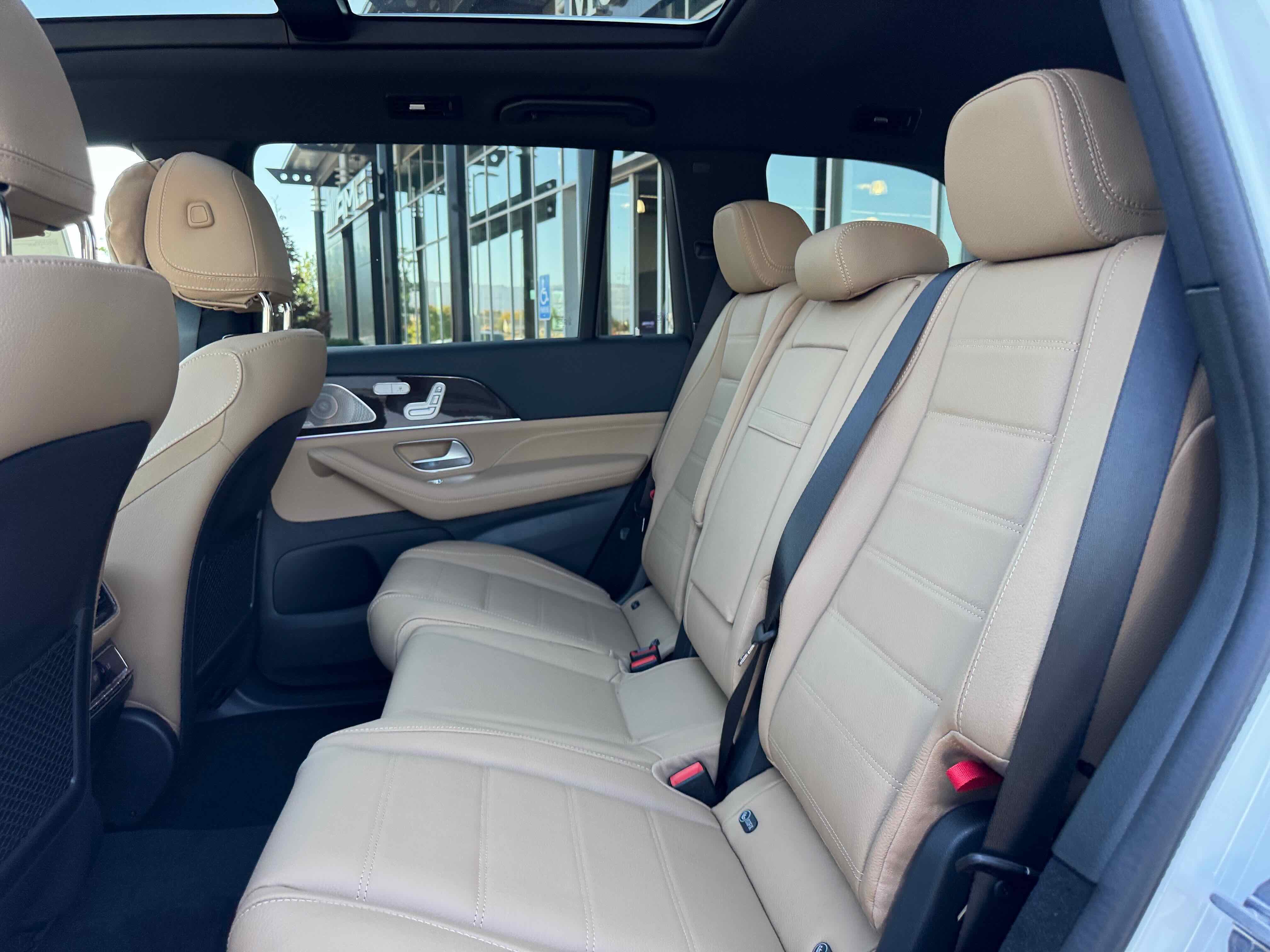 New 2026 Mercedes-Benz GLS 450 4MATIC image 28