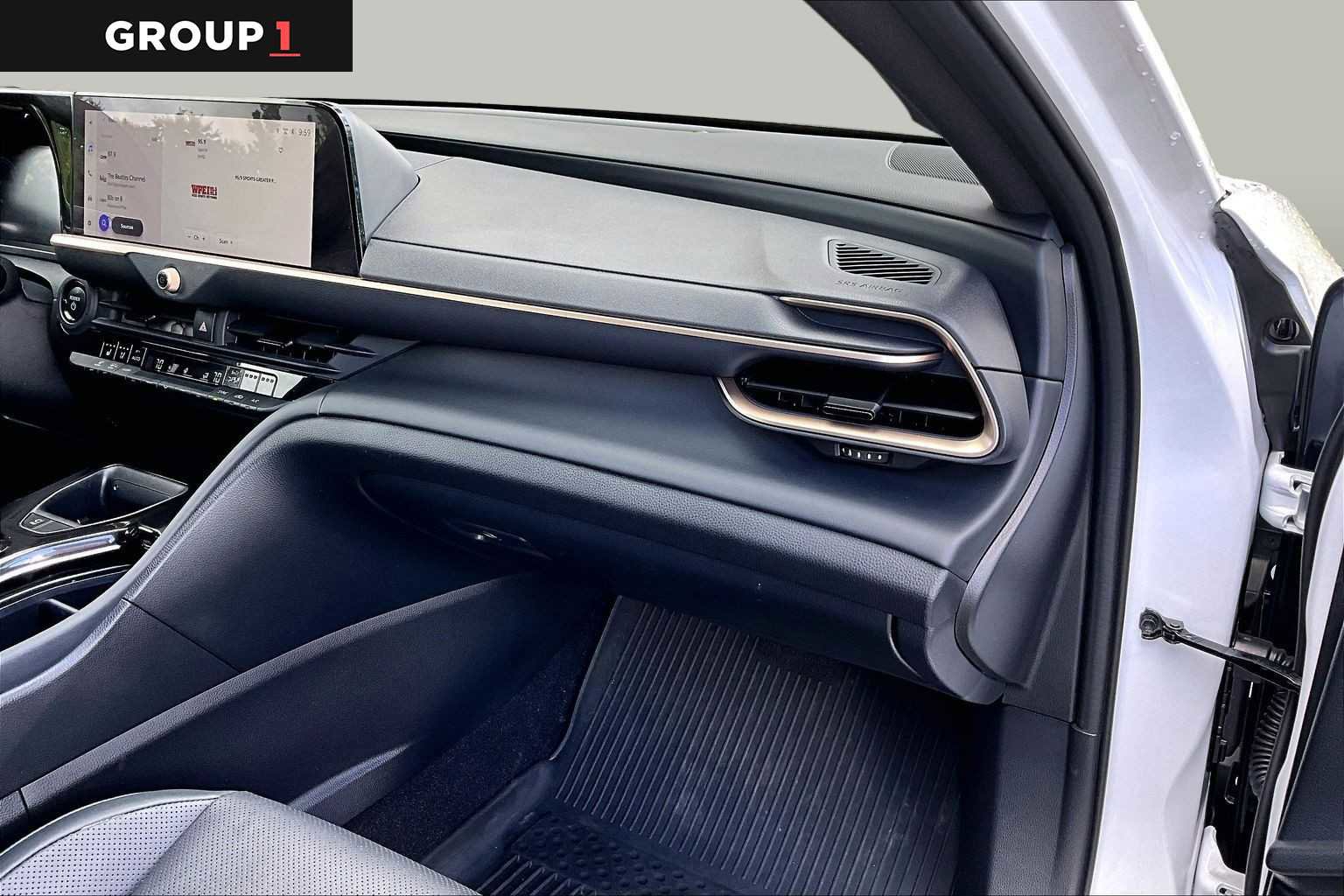 Used 2025 Toyota Crown Signia w/ Advanced Technology Package AWD/4WD image 19