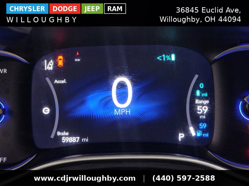 Used 2024 Chrysler Pacifica Limited FWD image 17