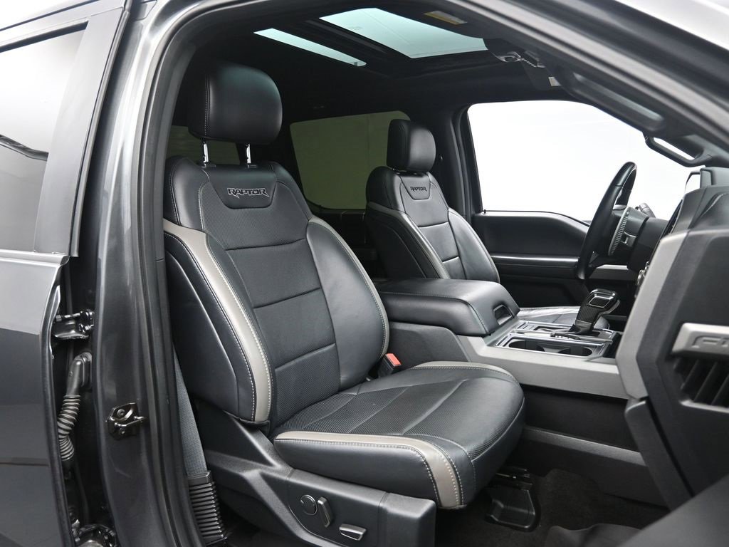 Used 2018 Ford F150 Raptor w/ Equipment Group 802A Luxury image 33