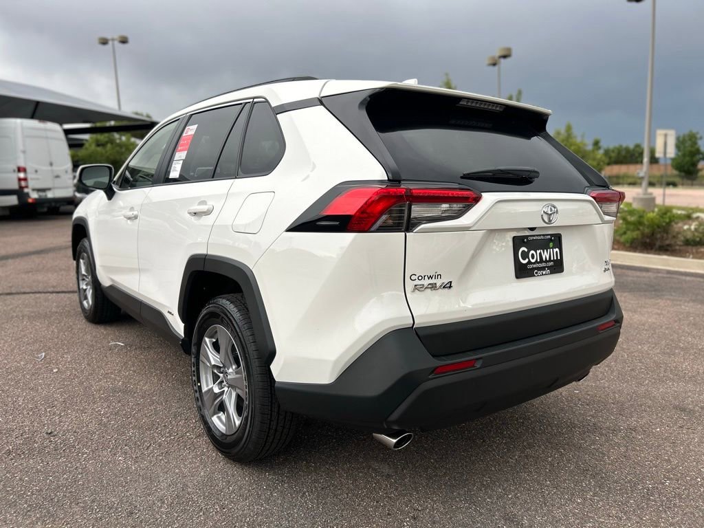 Used 2025 Toyota RAV4 XLE image 29