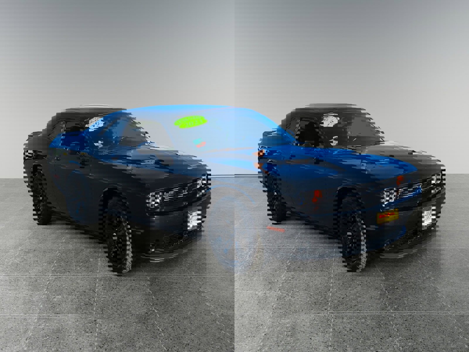 Used 2023 Dodge Challenger SXT image 7