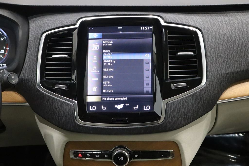 Used 2022 Volvo XC90 T6 Momentum w/ Advanced Package image 34