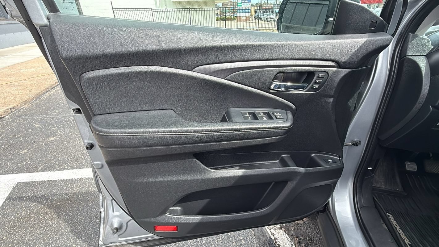 Used 2023 Honda Ridgeline RTL image 9