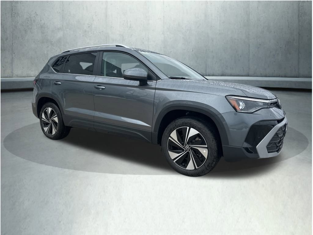 New 2026 Volkswagen Taos SE image 7