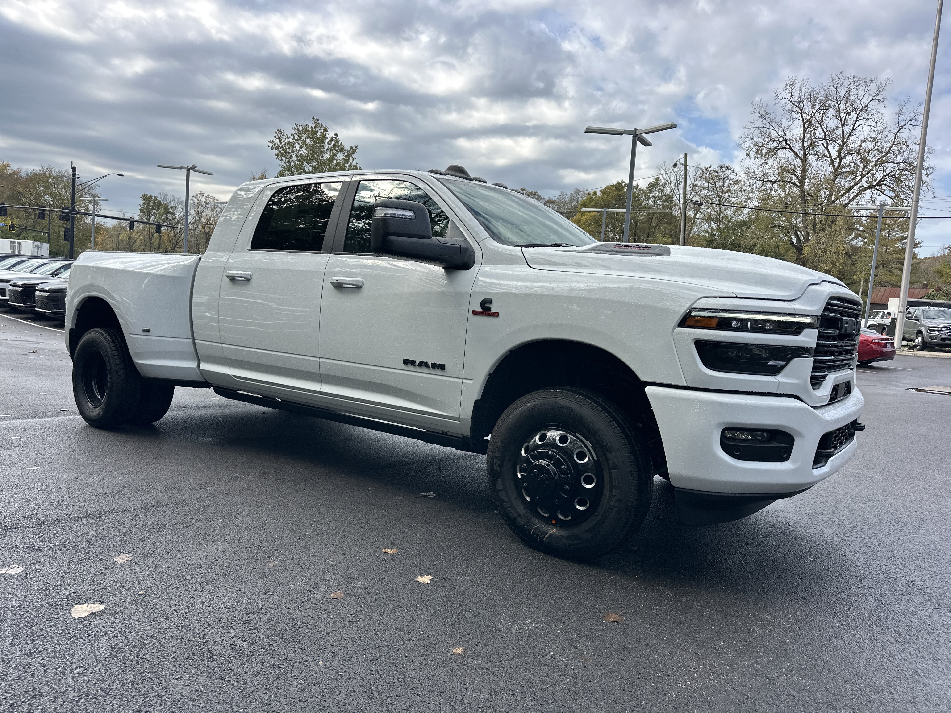 New 2027 RAM 3500 Laramie AWD/4WD image 21