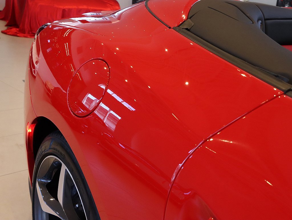 Certified 2022 Ferrari Portofino M image 32
