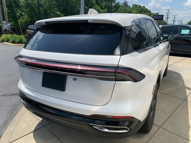 New 2026 Lincoln Nautilus Premier AWD/4WD image 6