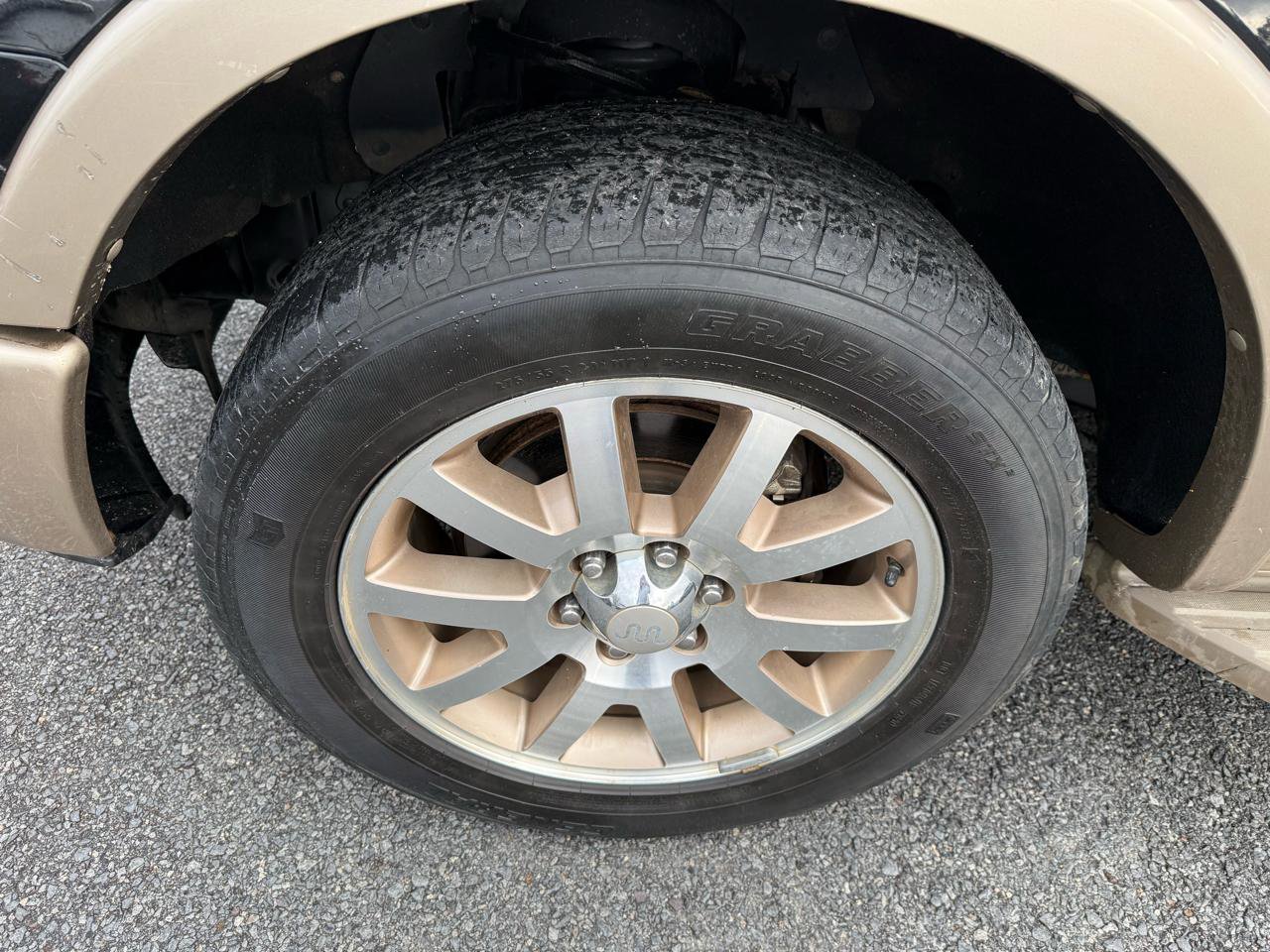 Used 2013 Ford F150 King Ranch w/ King Ranch Luxury Pkg RWD image 41