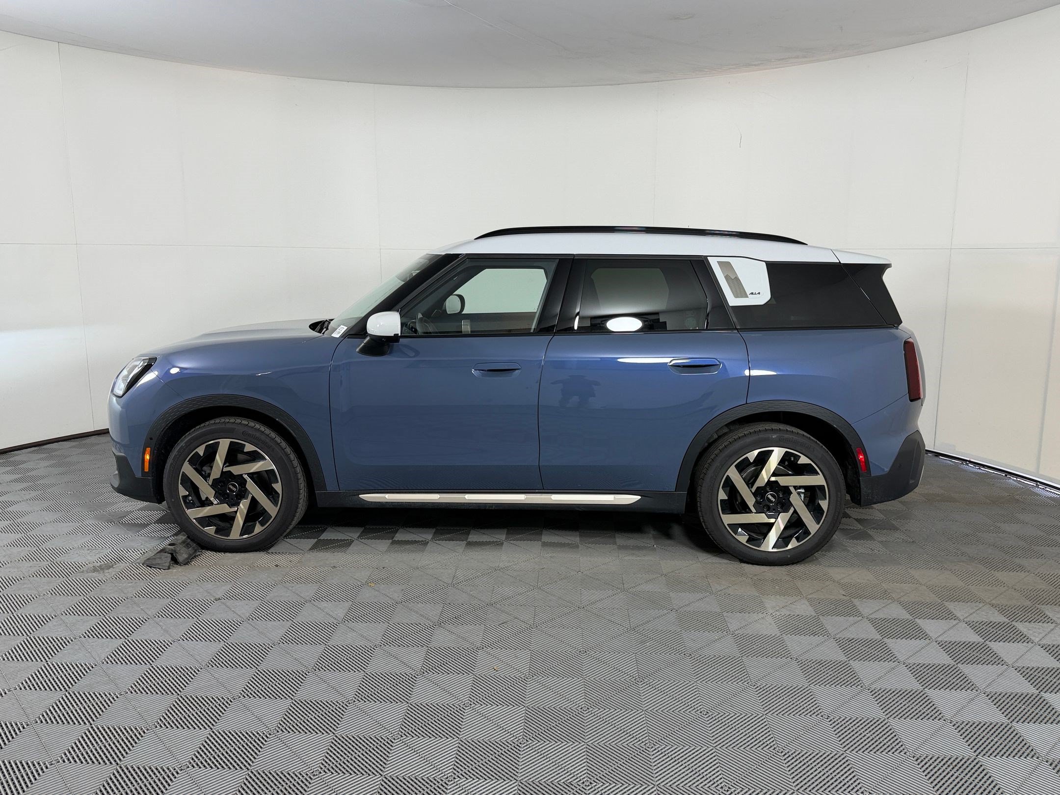 New 2027 MINI Cooper Countryman S AWD/4WD image 2