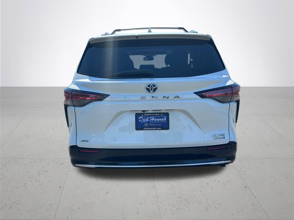 Used 2021 Toyota Sienna Limited AWD/4WD image 7