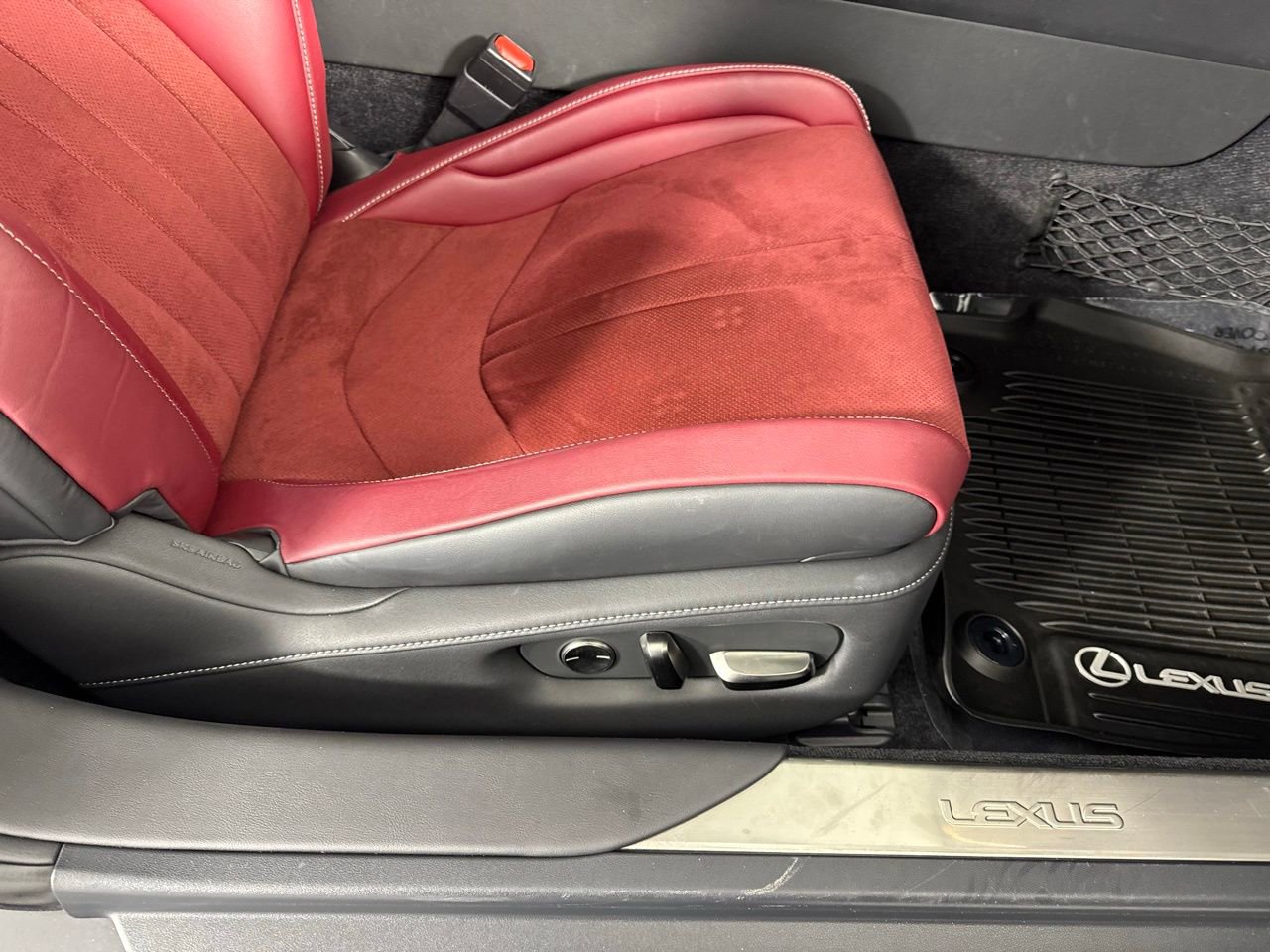 Used 2018 Lexus LC 500 500 w/ Sport Package image 31