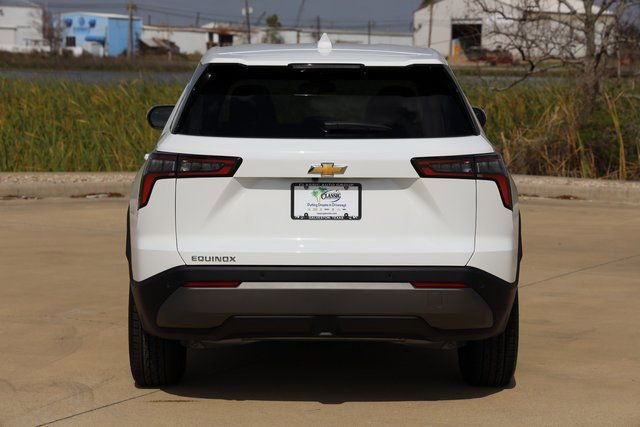 New 2026 Chevrolet Equinox LT FWD image 7