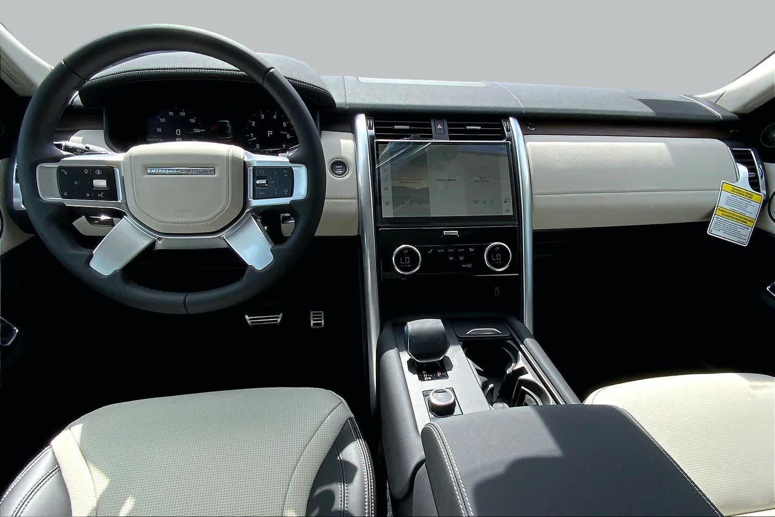 New 2026 Land Rover Discovery Dynamic SE AWD/4WD image 7