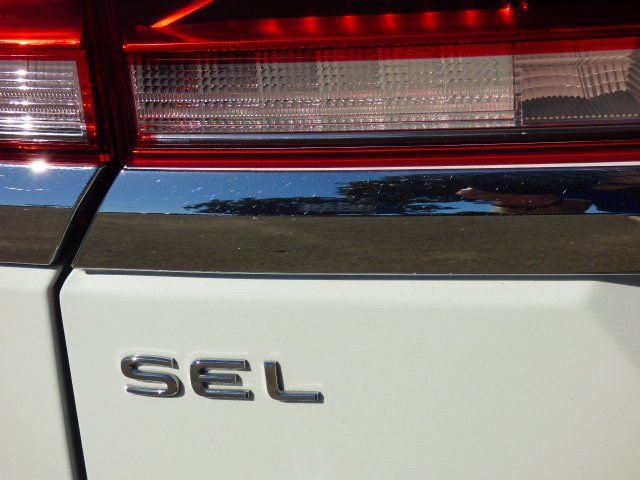 Used 2021 Volkswagen Atlas SEL Premium image 25