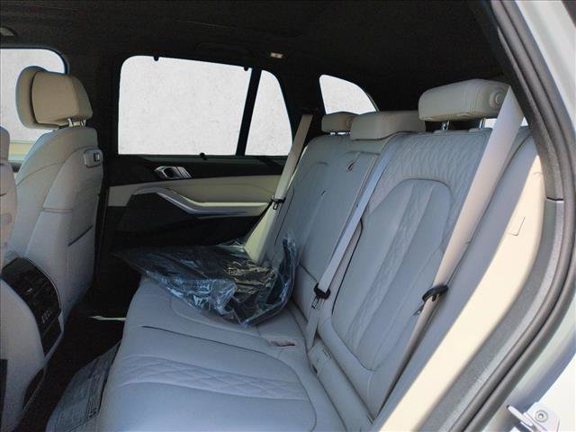 New 2026 BMW X5 xDrive40i w/ Executive Package AWD/4WD image 15