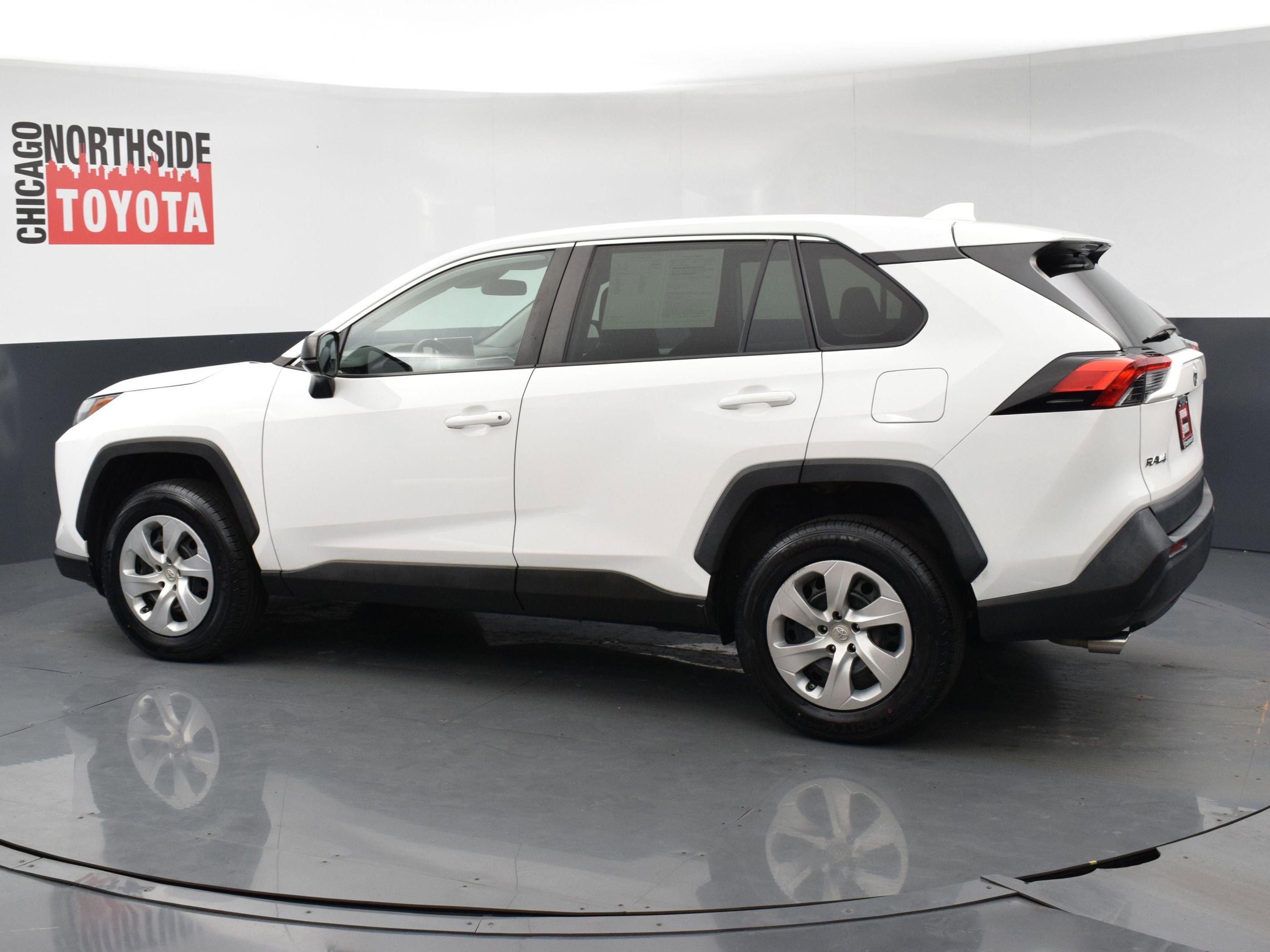 Used 2023 Toyota RAV4 LE FWD image 2