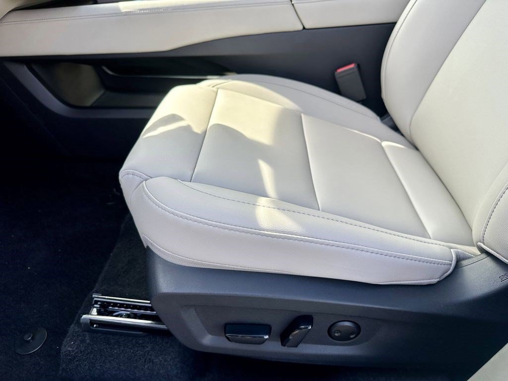 Used 2025 Nissan Murano SL AWD/4WD image 26