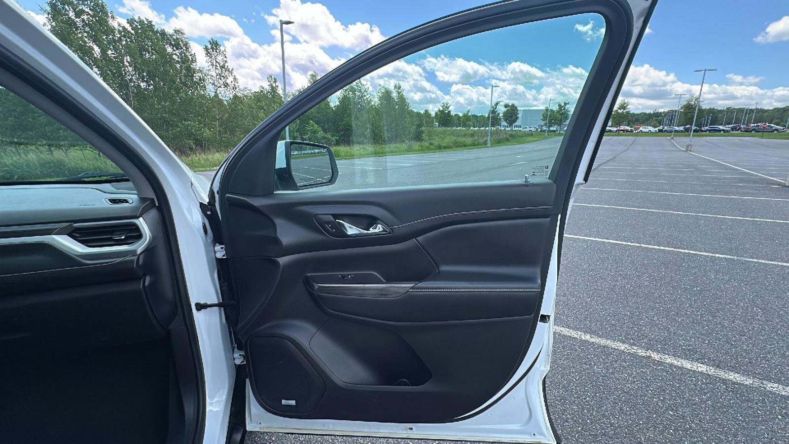 Used 2020 GMC Acadia SLT image 19