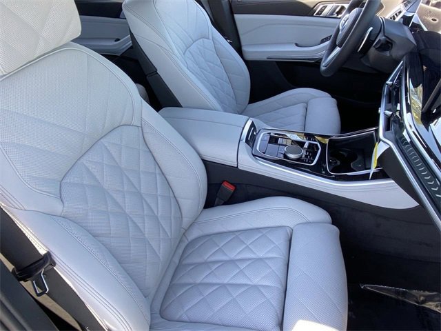 New 2026 BMW X5 xDrive40i w/ M Sport Package image 11