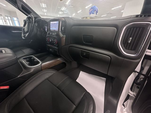 Used 2022 Chevrolet Silverado 1500 High Country w/ Technology Package AWD/4WD image 32