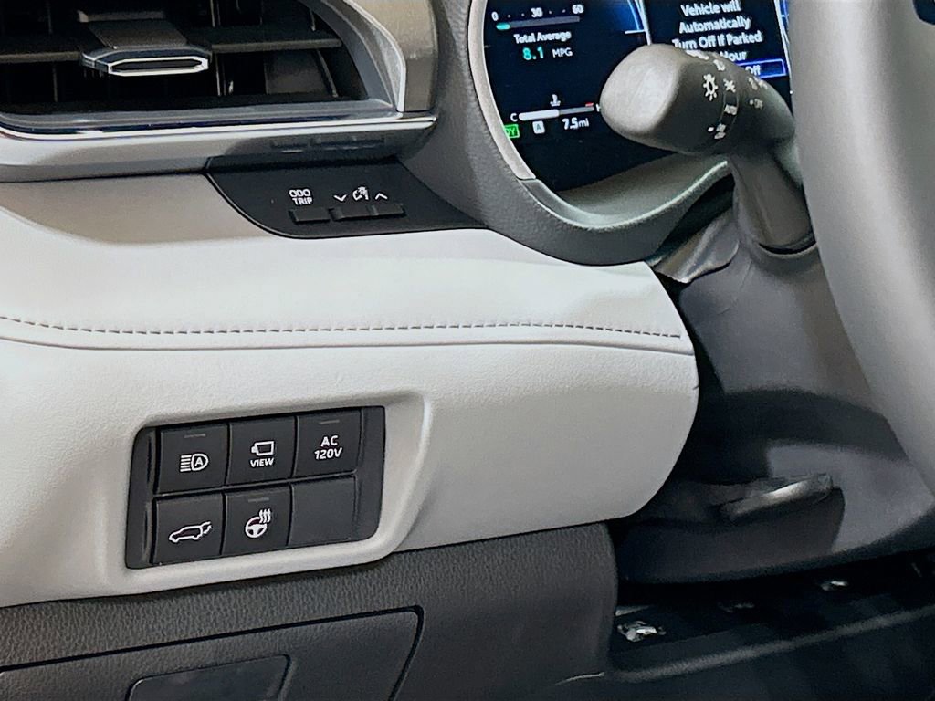 New 2026 Toyota Highlander Limited AWD/4WD image 10