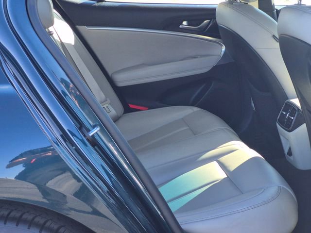 Used 2022 Genesis G70 2.0T image 20