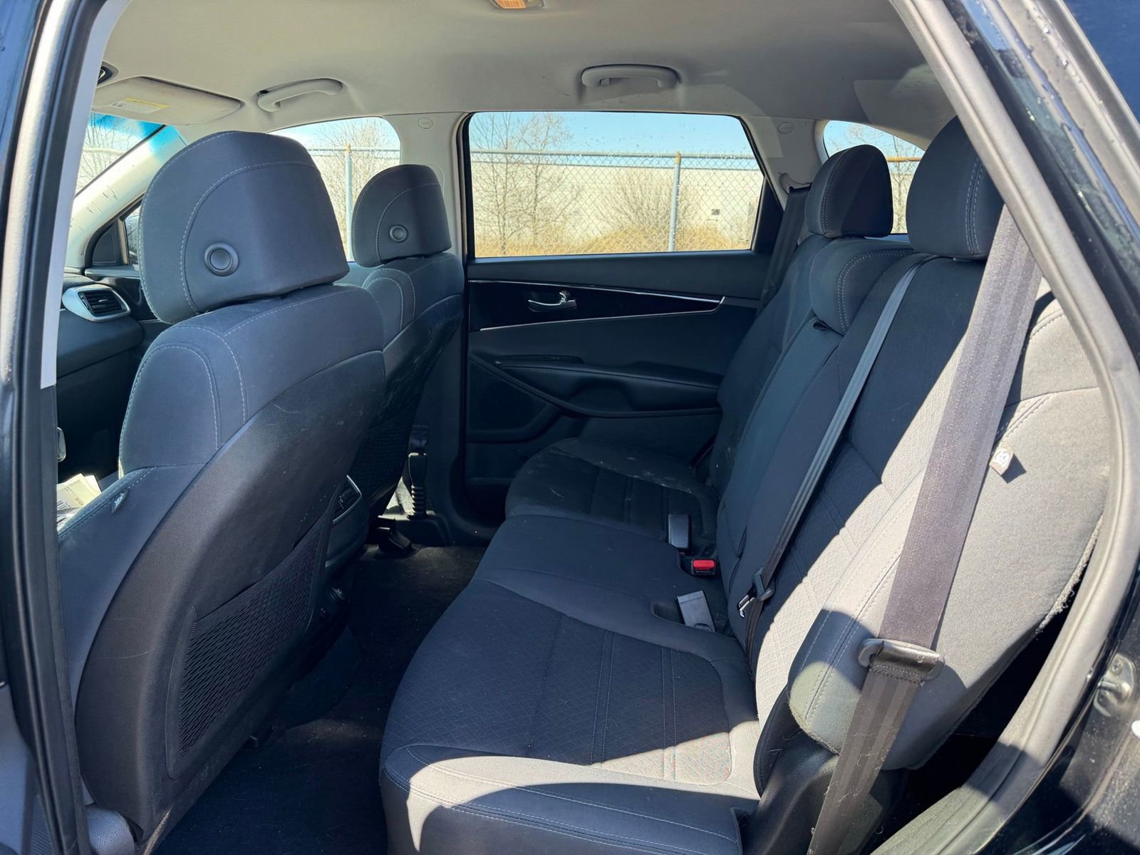 Used 2017 Kia Sorento LX image 11