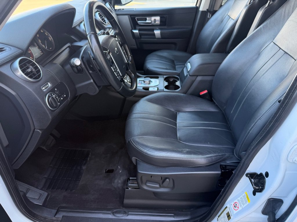 Used 2016 Land Rover LR4 HSE AWD/4WD image 9