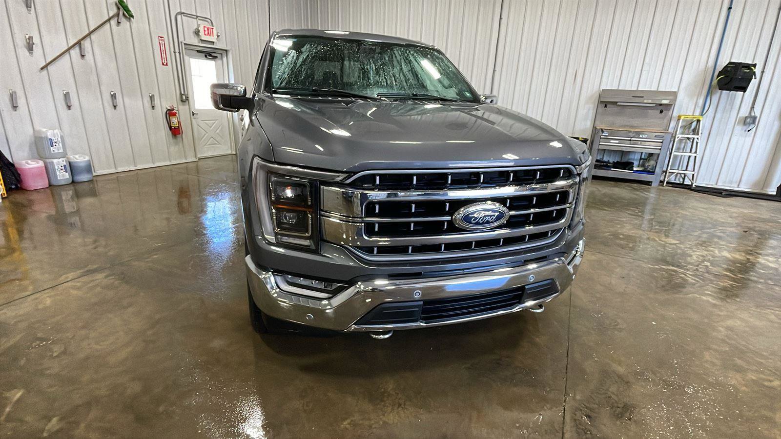 Used 2023 Ford F150 Lariat w/ Equipment Group 502A High image 3