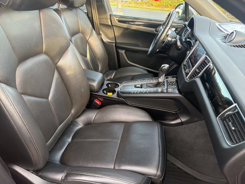 Used 2018 Porsche Macan image 29