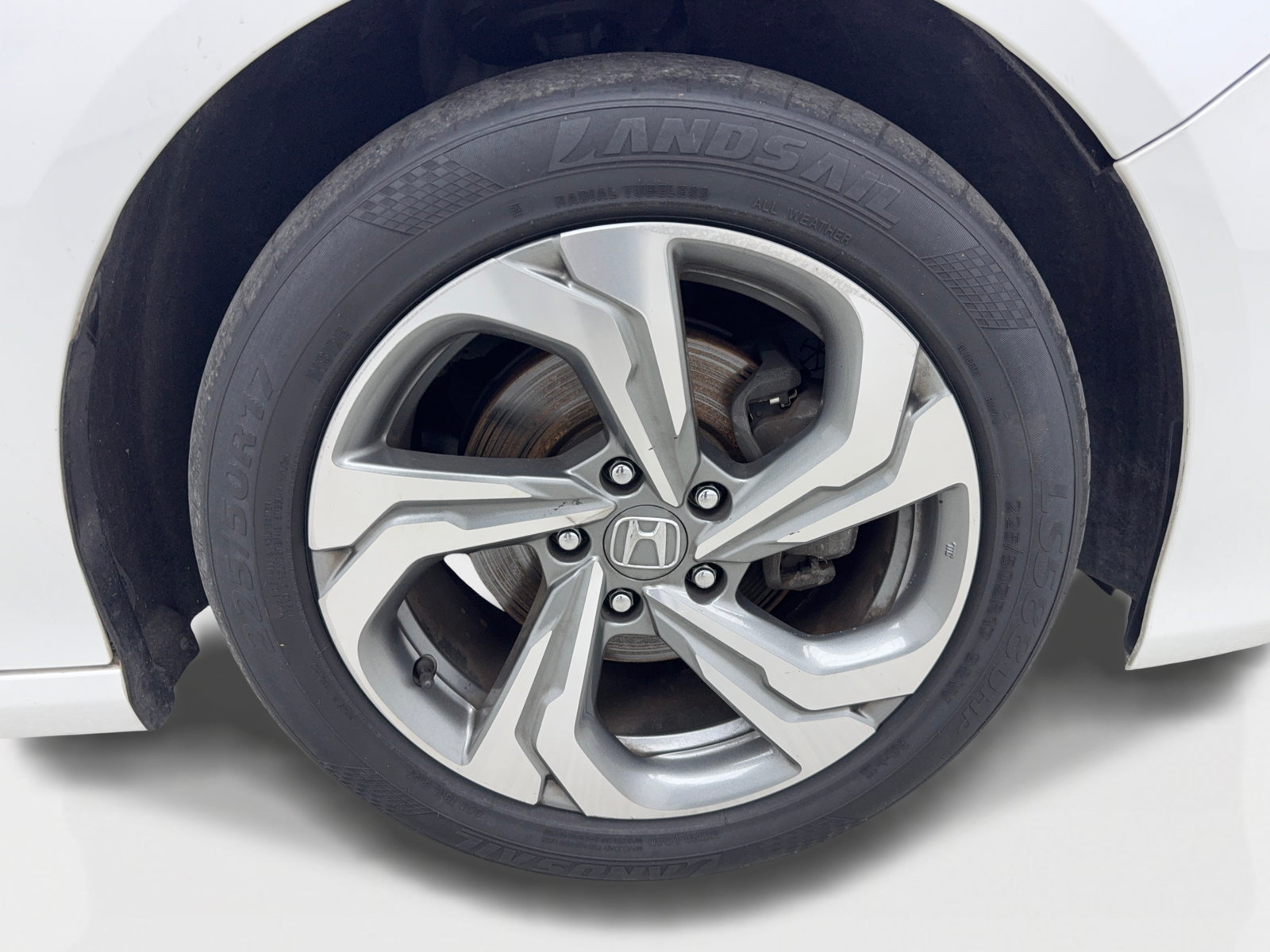 Used 2018 Honda Accord EX image 41